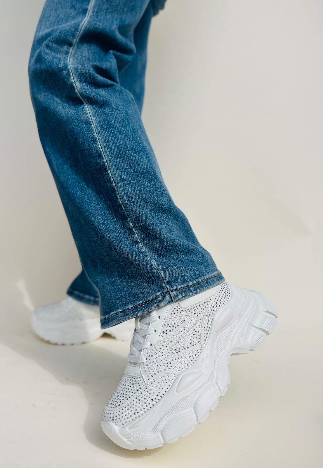 SNEAKERS RAIN