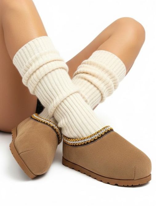 BOTA UGG LUMI-06