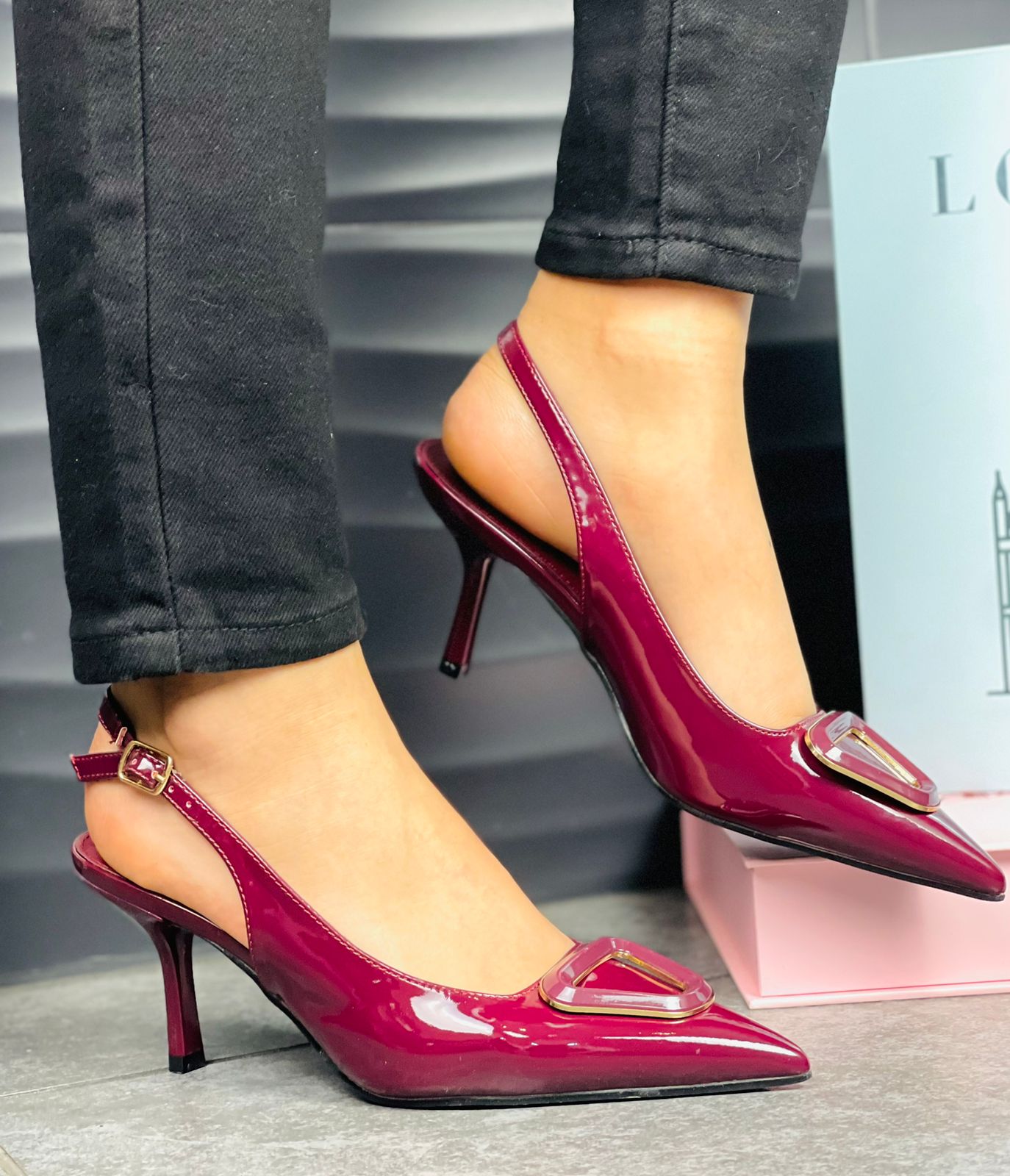 SANDALIA DE TACON CEIRA